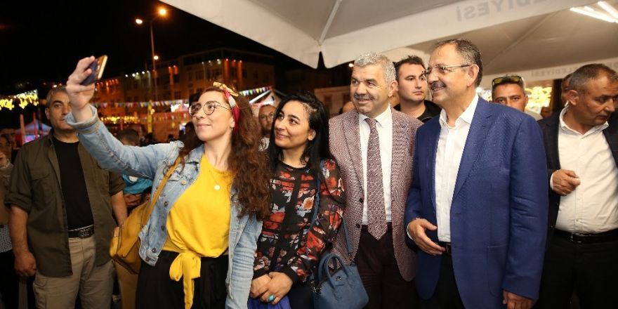 Ramazan Sokağı’nda yoğun ilgi devam ediyor