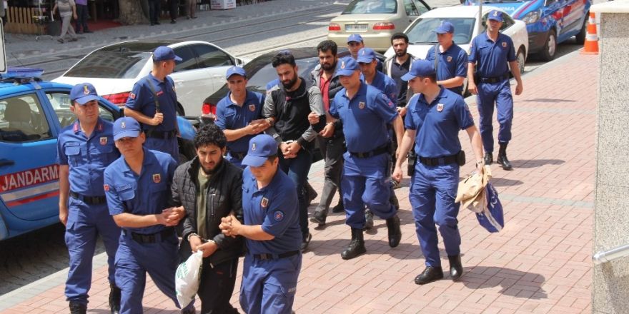 DEAŞ’ın infazcısının ekibinden olan 4 kişi adliyede