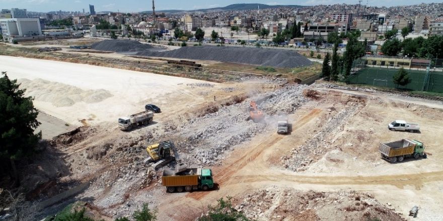 Gaziantep’te 65 yıllık köprü yıkıldı