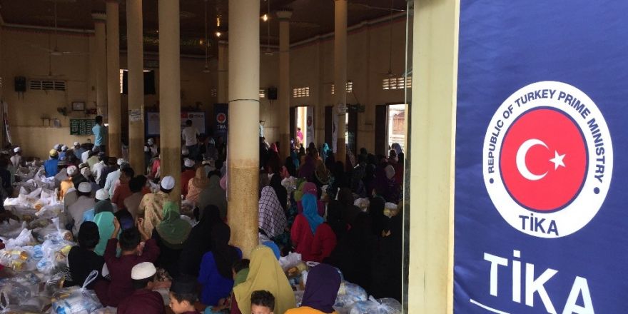 TİKA’dan Kamboçya’da iftar