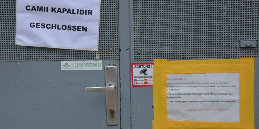 Avusturya’da Türklerden cami kapatma tepkisi