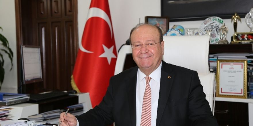 Başkan Özakcan’ın Kadir Gecesi mesajı