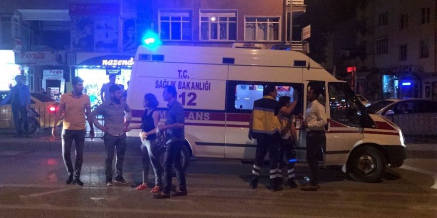 Motosiklet Somali uyruklu kadına çarptı: 2 yaralı