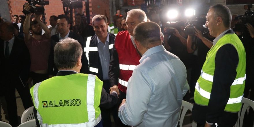 Mevlüt Uysal Mecidiyeköy Mahmutbey Metro inşaatının bitiş tarihini açıkladı