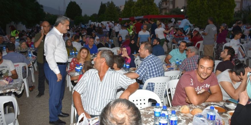 Nazilli Belediyesi’nden 40 bin kişilik iftar yemeği