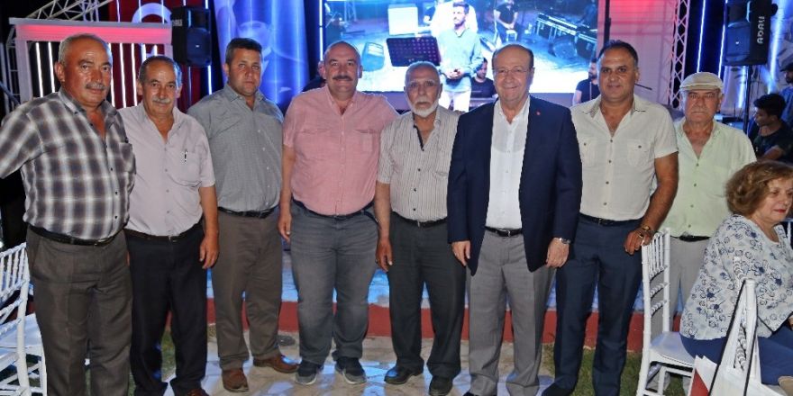Başkan Özakcan, meclis üyeleri ve muhtarlarla iftarda buluştu