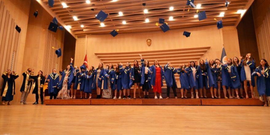 Geleceğin sanatçıları mezun oldu