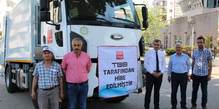 Akçakoca belediyesine hibe çöp kamyonu kazandırıldı