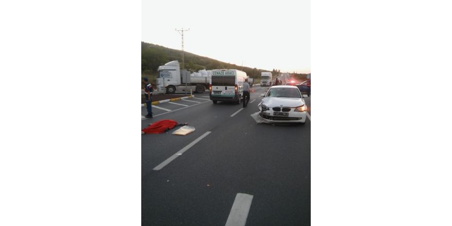 Otomobille çarpışan motosikletin sürücüsü öldü