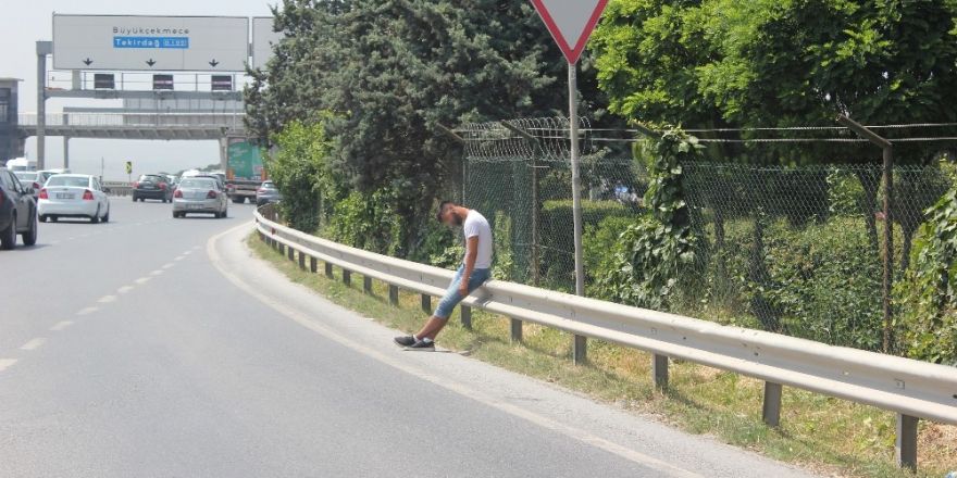 E-5’te uyuşturucu kullanan gencin içler acısı hali kamerada