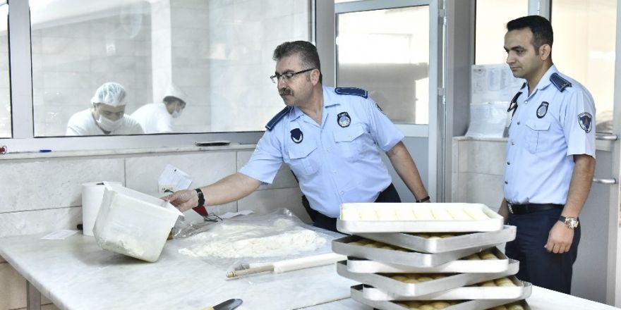 Muratpaşa gıda denetimlerini arttırdı