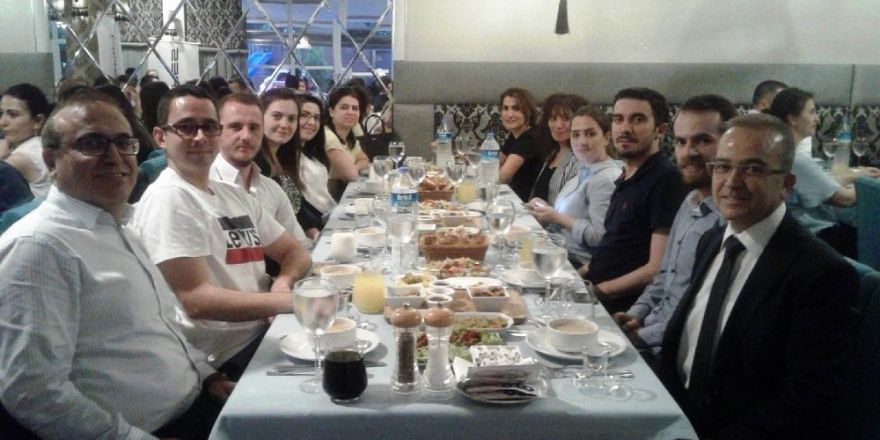 Otomotivciler iftarda buluştu