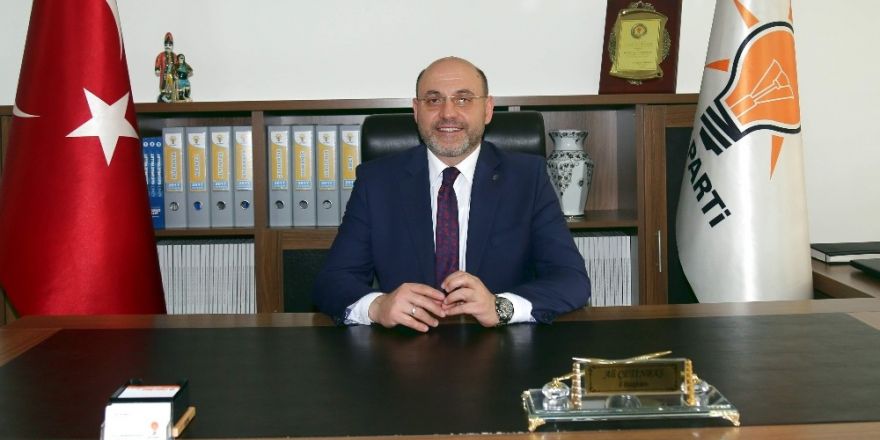 Başkan Ali Çetinbaş: Tüm insanlığın barış ve huzuru için dua edelim