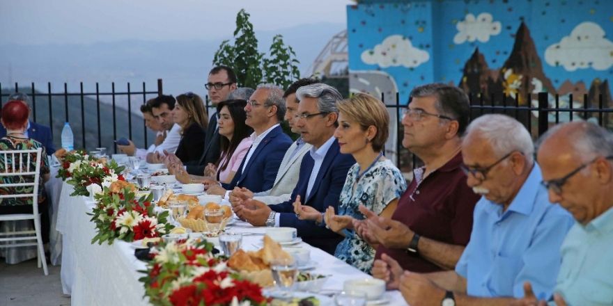 Karşıyaka’da birlik sofrası
