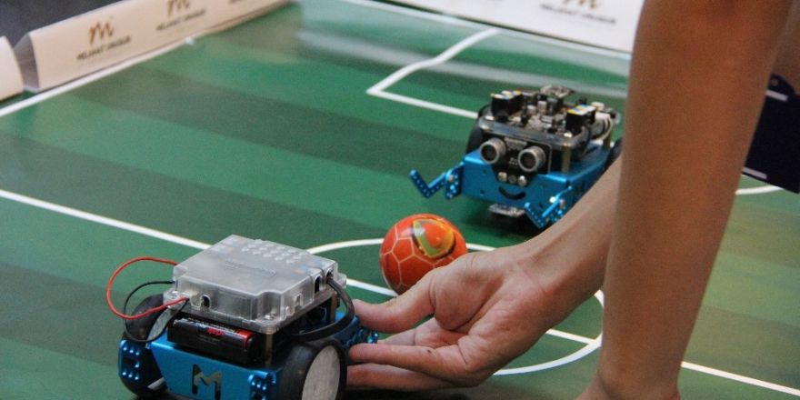 Eskişehirli öğrencilerden ‘Robotik Kodlama Sergisi’