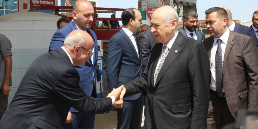 MHP’liler Bahçeli’yi Turan köyünde karşıladı