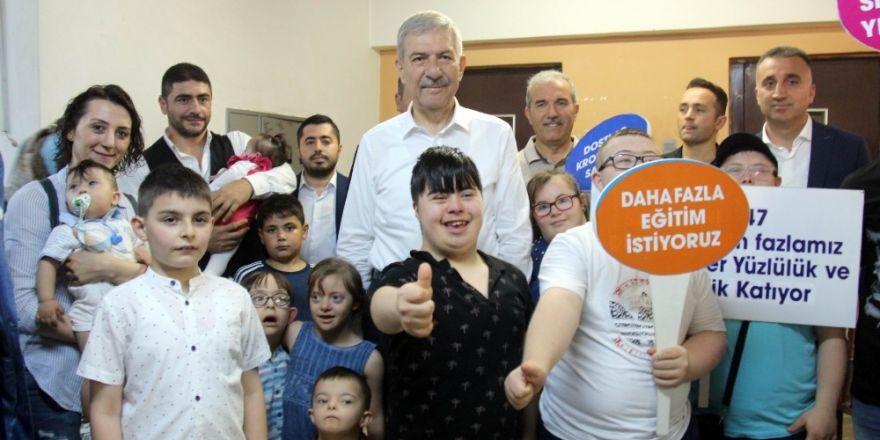 Bakan Demircan: “24 Haziran’da güçlü başkan, güçlü Meclis modeliyle güçlü Türkiye inşa edilecek”
