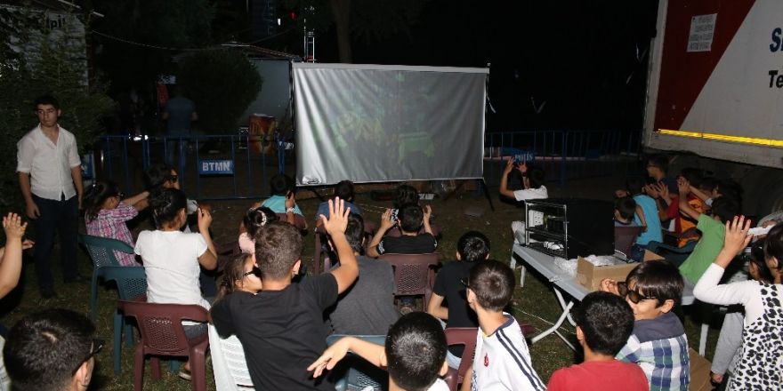 Batman’da çocuklar ramazanda 3De ile eğleniyor