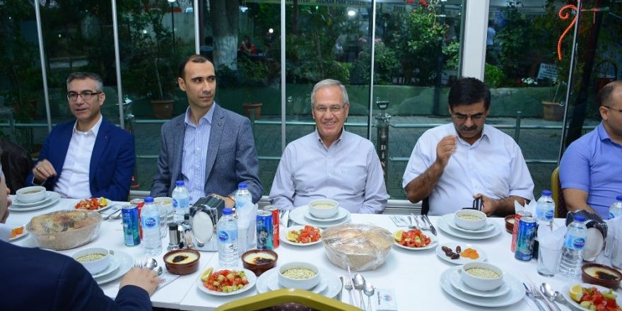 Adliye personeline iftar yemeği verildi
