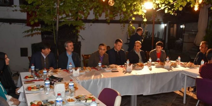 Kent protokolü, emniyet güçleri ile sahurda bir araya geldi