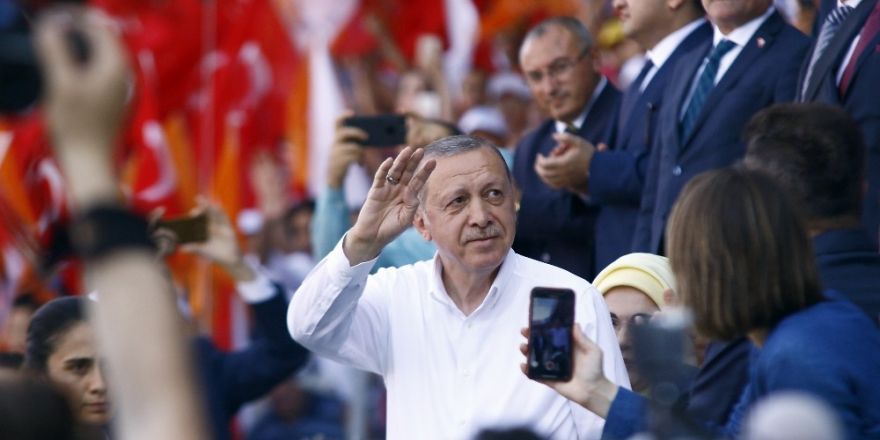 Cumhurbaşkanı Erdoğan: “Bay Kemal görüyor musun bunlar yan gelip yatarak olmadı”