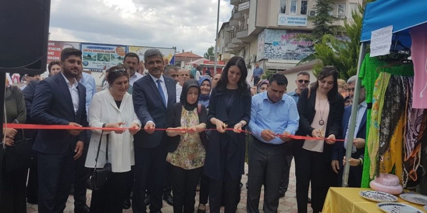 Kadın Emeği Pazarı’nı Çiğdem Karaaslan açtı
