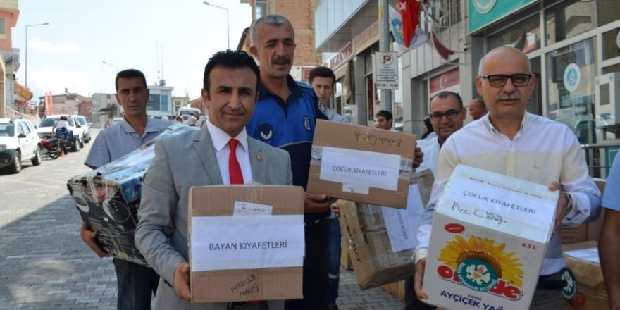 Manisa’dan Bayırbucak Türkmenlerine kolilerce yardım