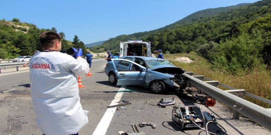 Otomobil, akaryakıt tankeriyle çarpıştı: 1 ölü