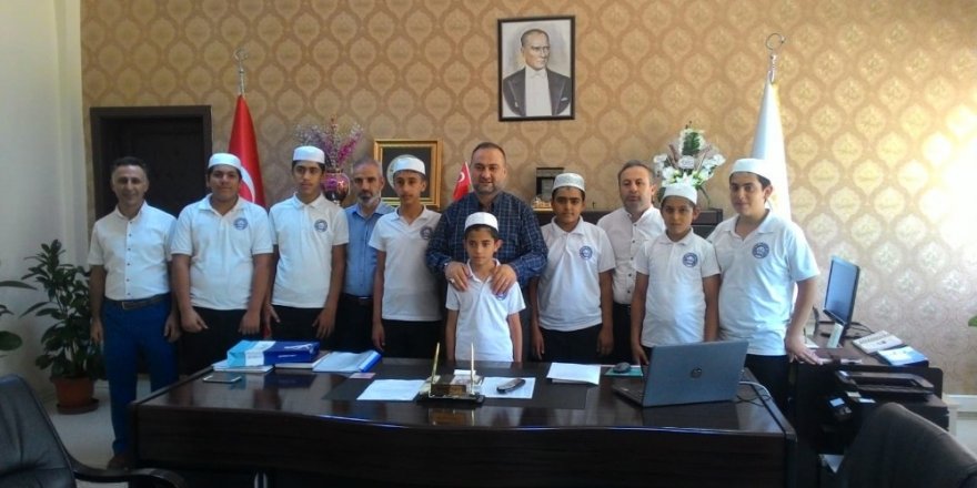 Adıyaman Müftüsü Taşçı hafızları tebrik etti