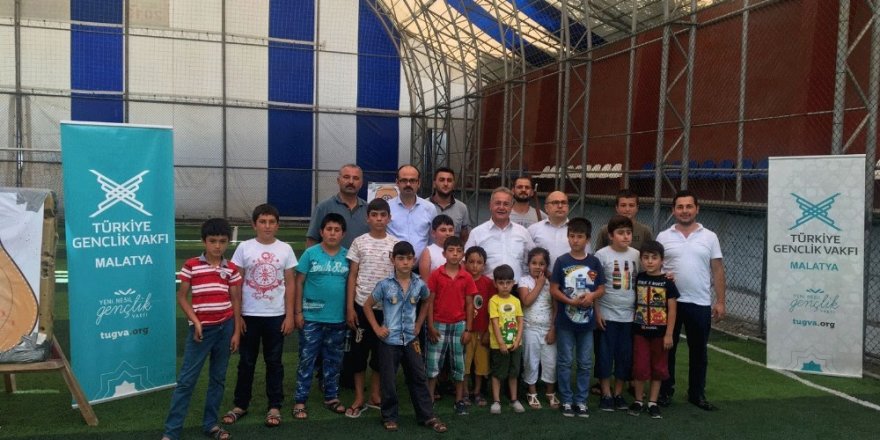 Kuluncak’ta okçuluk kursu açıldı