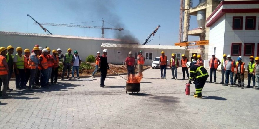 İtfaiye Müdürlüğü Eğitimlere devam ediyor
