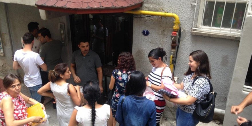 Cemaat üyeleri ABD’li Papaza sevdiği yemeklerden getirdi