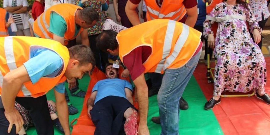 Aydın Diş Hastanesinde deprem tatbikatı yapıldı