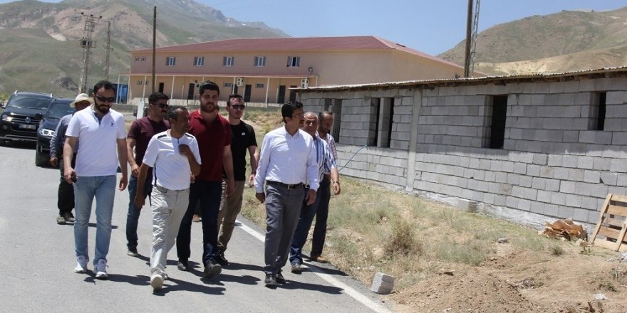 Mesire alanında çimlendirme çalışması
