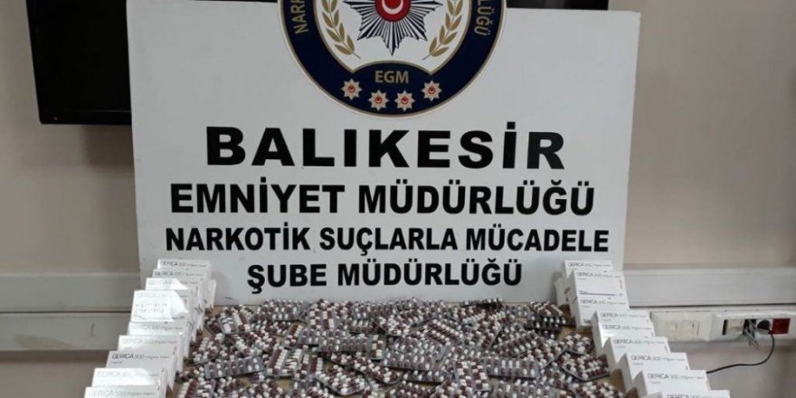 Kargo ile gelen uyuşturucu haplar yakalandı