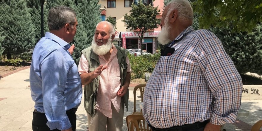 Başkan Çetin’den çocuklara hediye