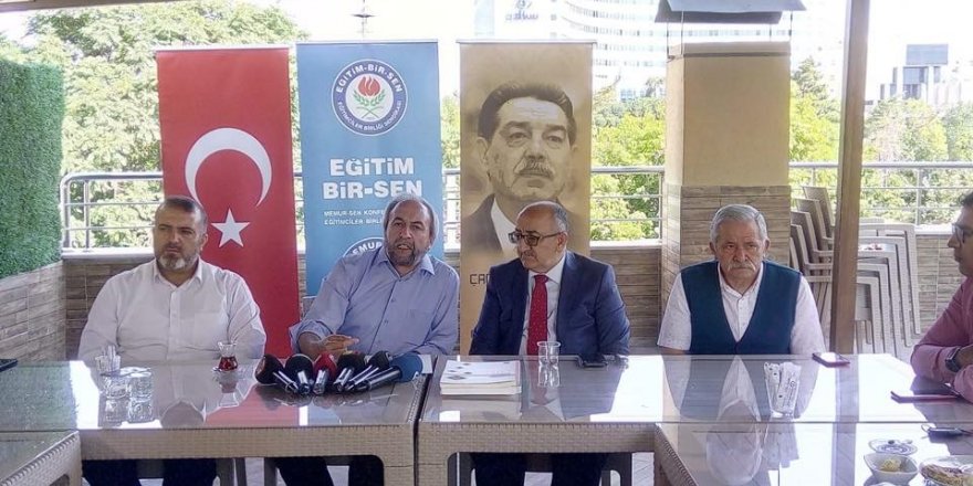Kalkan: “Başkanlık Sistemi eğitimin hantal yapısına çare olabilir”