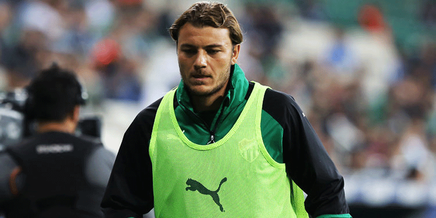 İşte sözleşmesi TL'ye çevrilen ilk futbolcu