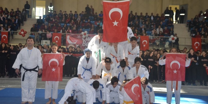 Bilecik’te 29 Ekim kutlamaları
