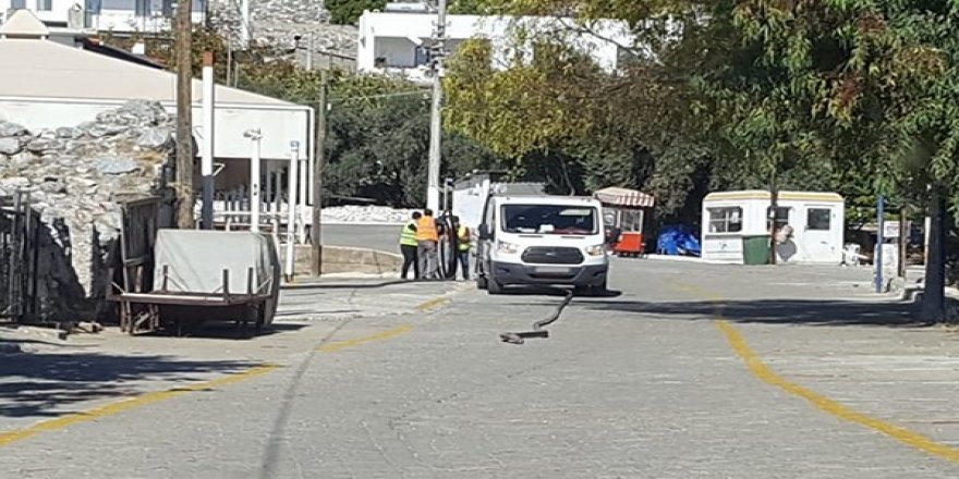 Kablo hırsızları zabıtanın dikkatiyle yakalandı