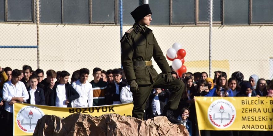 Bozüyük’te Cumhuriyet Bayramı coşkulu törenlerle kutlandı