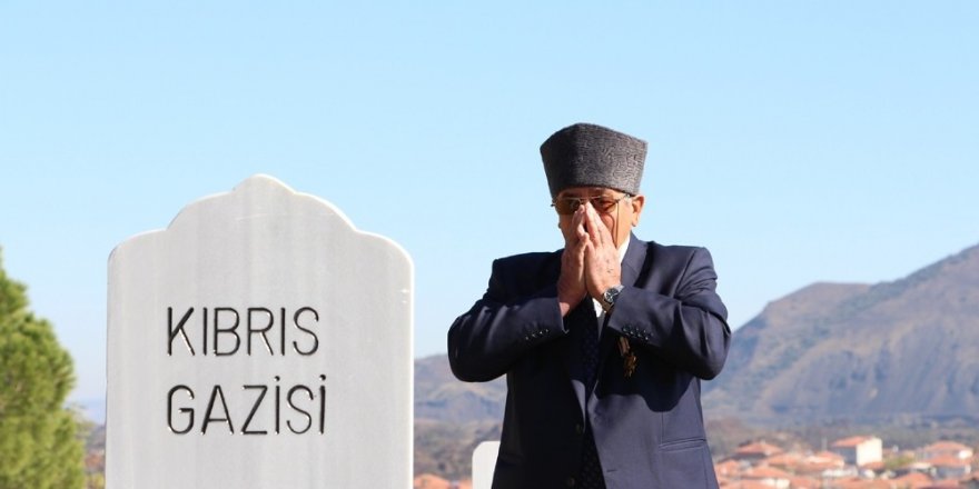 Kıbrıs gazileri, silah arkadaşlarını unutmadı