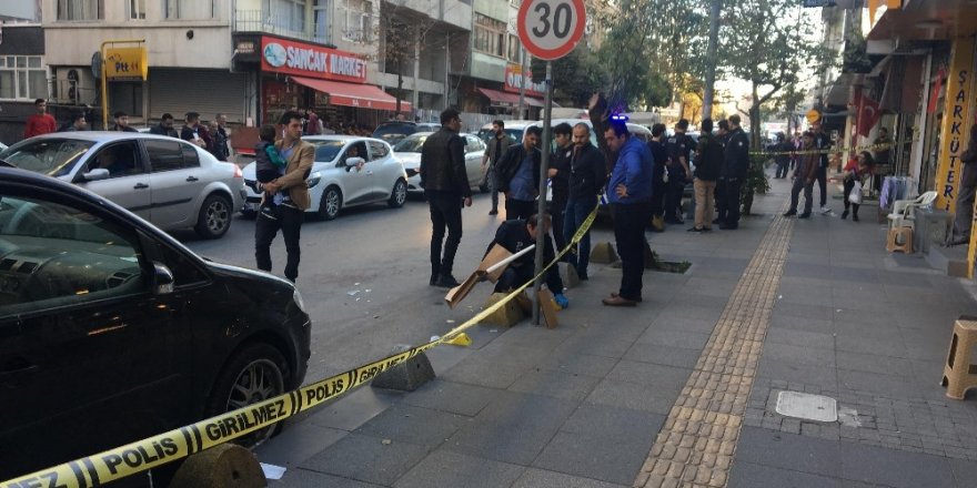 Polis memuru kavgayı ayırırken bacağından bıçaklandı