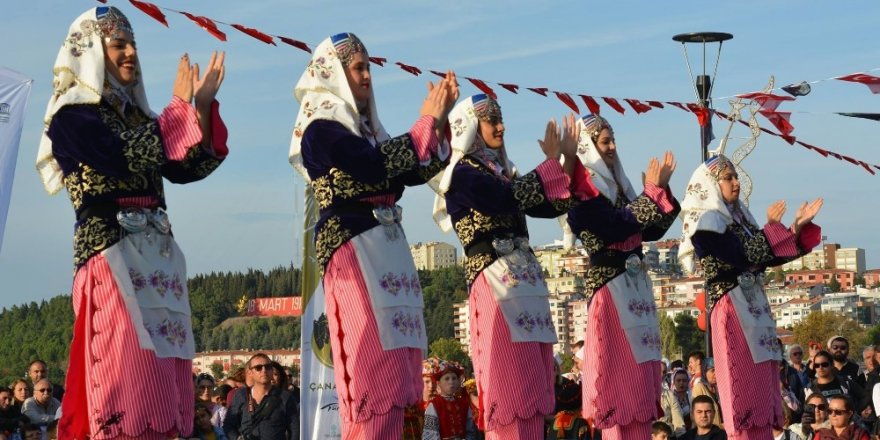 Uluslararası Troya Halk Dansları Festivali gerçekleşti