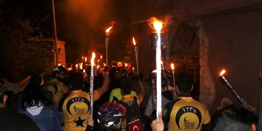 Safranbolulular fener alayıyla Cumhuriyet Bayramı’nı kutladı