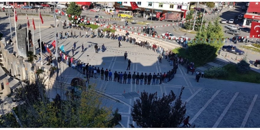 Develi Ülkü Ocakları Cumhuriyet Meydanı’nda Ülkücü Yemini Etti