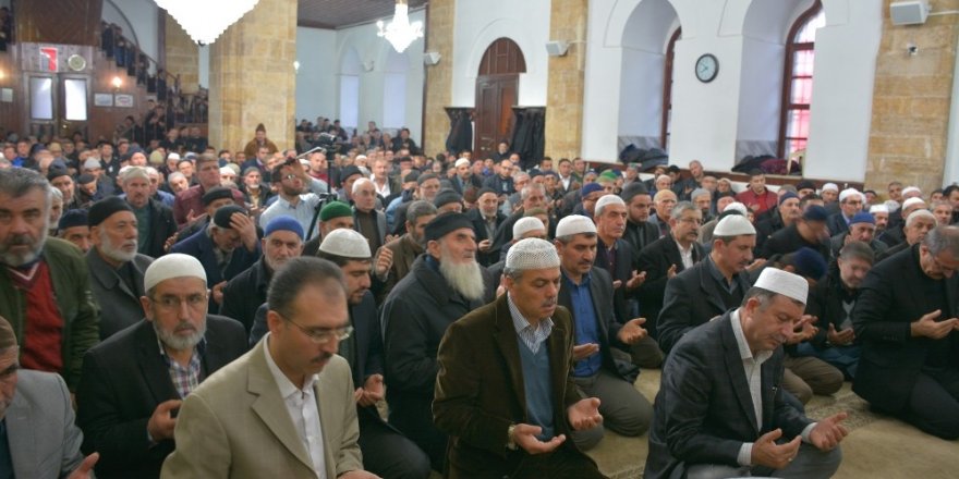 Zile’de ’40 Hatim’ geleneği sürdürülüyor