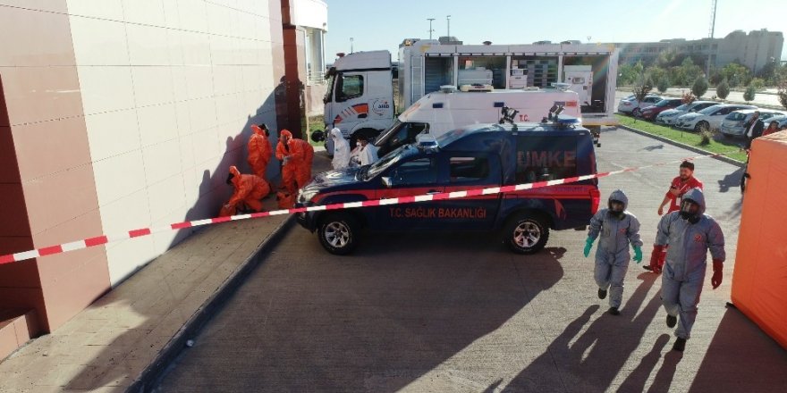 Diyarbakır’da cumhuriyet başsavcısına şüpheli kimyasal paket tatbikatı