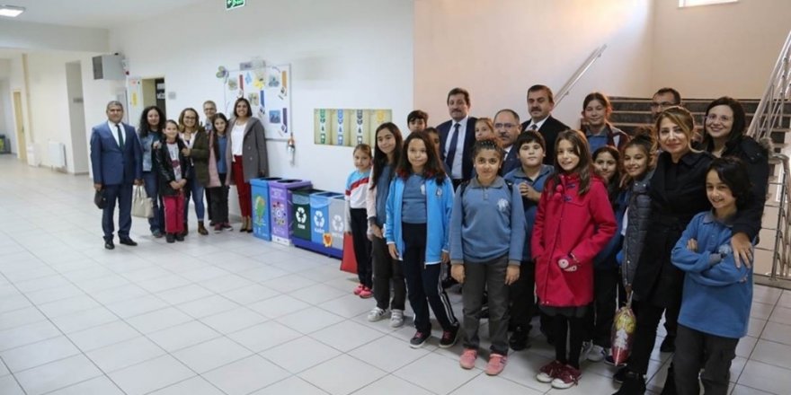 Turgut Reis Ortaokulu Sıfır Atık Projesiyle fark oluşturuyor