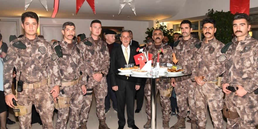 Adıyaman’ın tüm renkleri Cumhuriyet resepsiyonunda buluştu